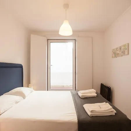 Апартаменты Flh Sao Bento Sunny Flat With Terrace *